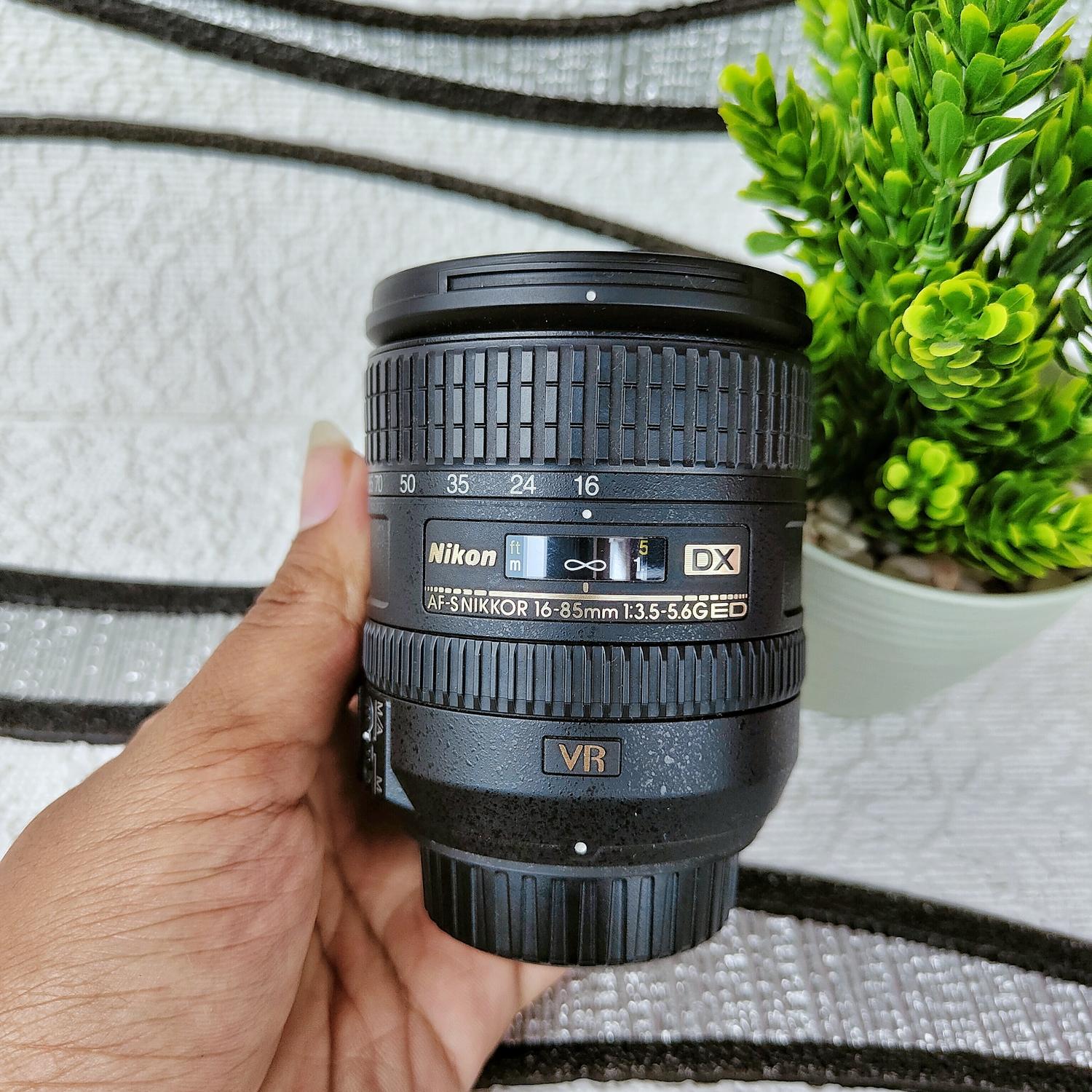 苫小牧バナナ】Nikon/ニコン AF-S DX NIKKOR 16-85mm f/3.5-5.6G ED VR