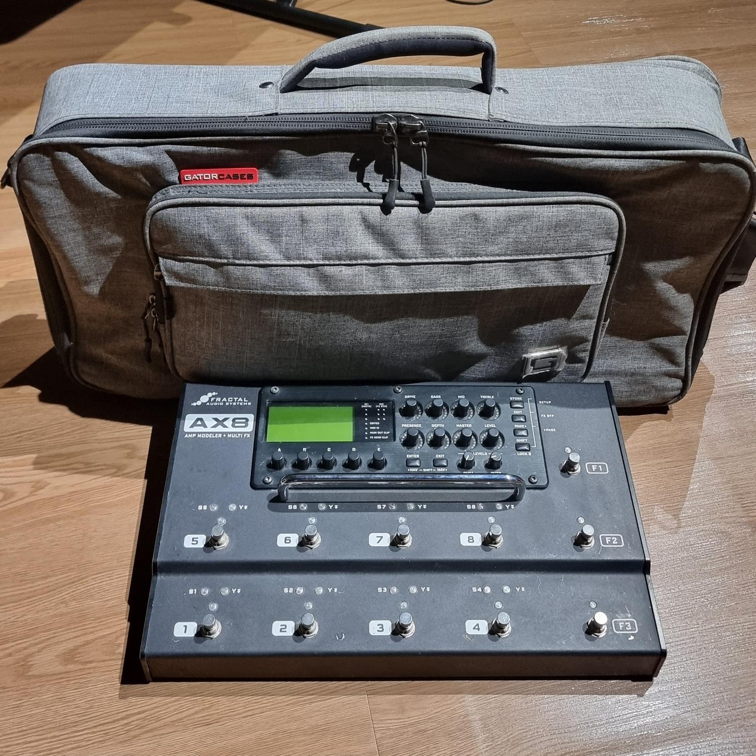 Fractal Audio Systems AX8 + ギグバッグ