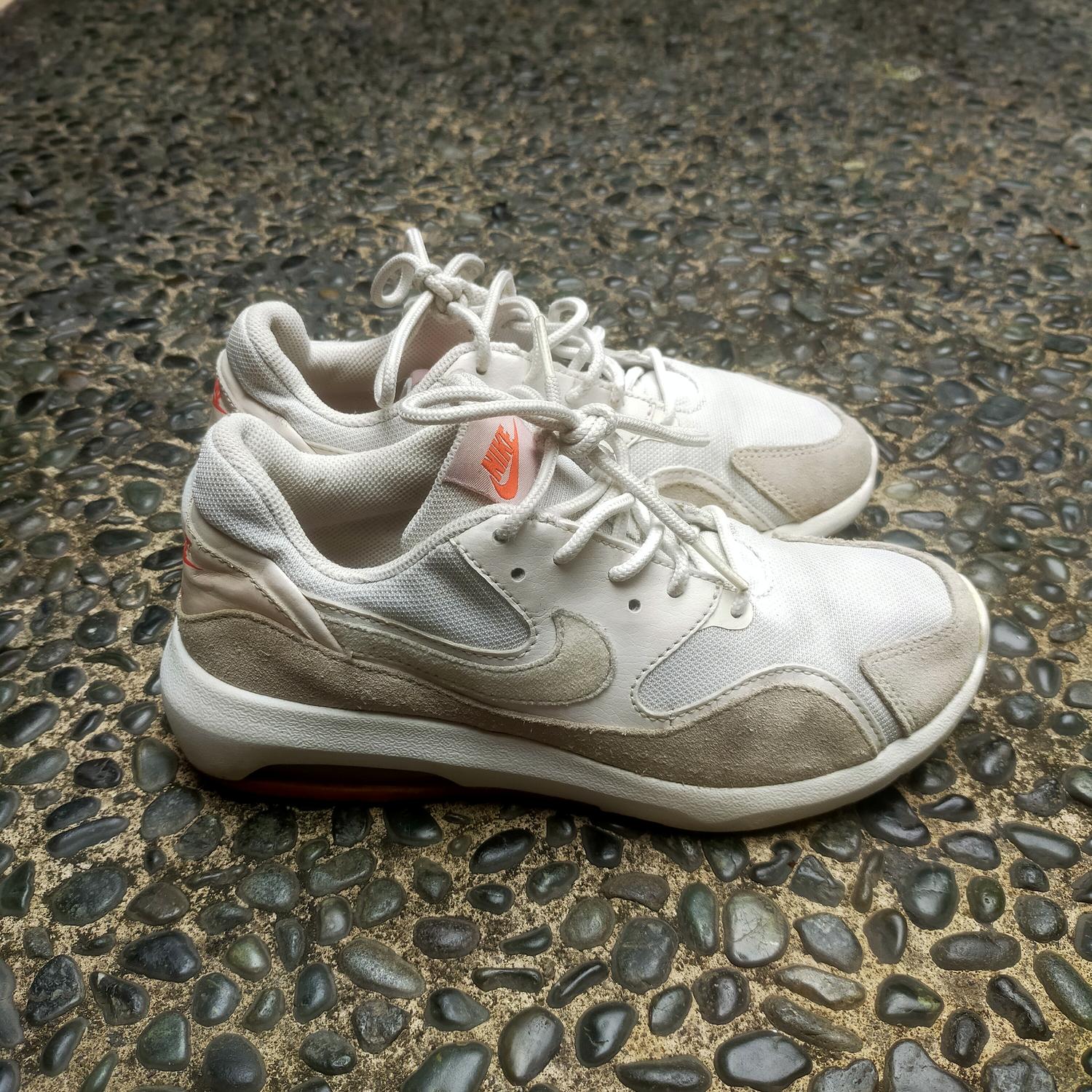 wmns nike air max nostalgic