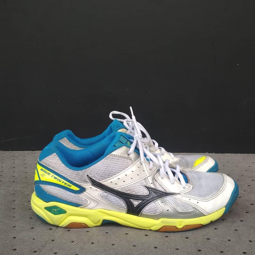 Hot cheap mizuno wave twister 2025