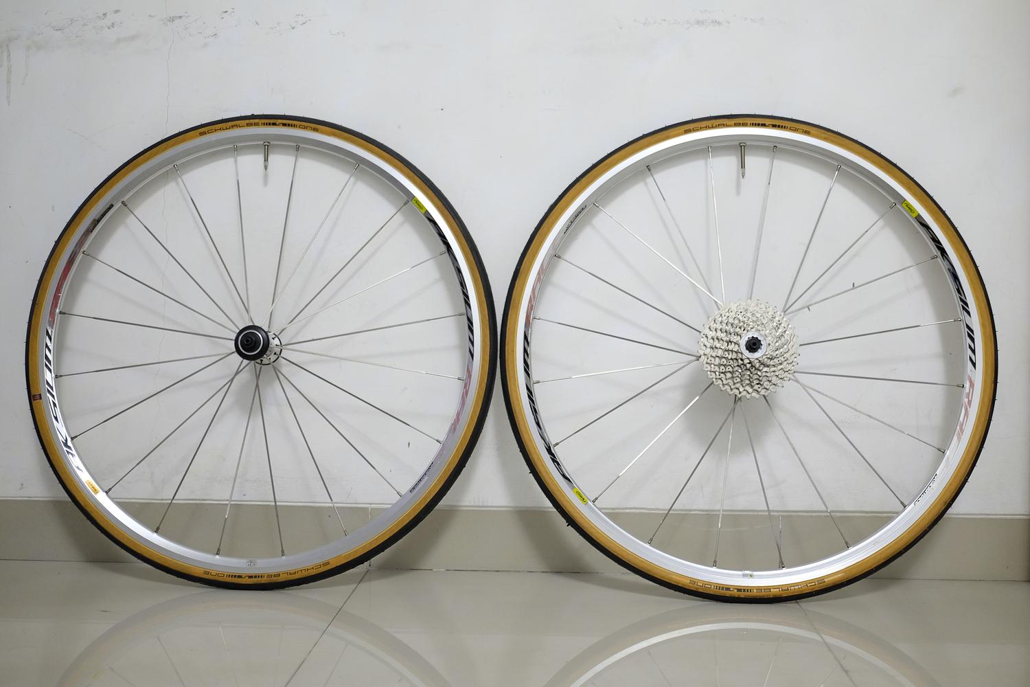 マヴィック アクシウムロードバイクホイール 【公式通販】