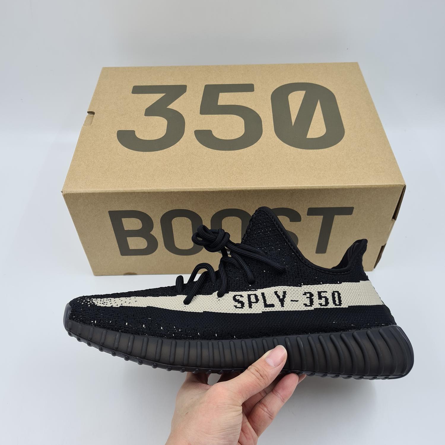 harga yeezy boost 350 v2 oreo