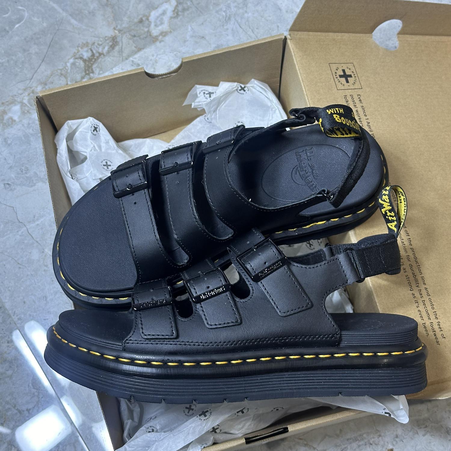 ドクターマーチン ストラップサンダル SOLOMAN Amazon | Dr. Martens ソロマン US サイズ: UK 12 (US Men's 13