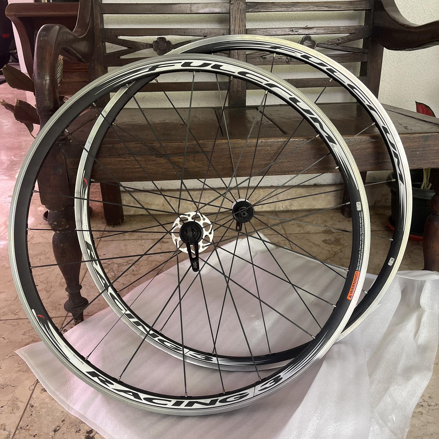 FULCRUM 「フルクラム」 RACING3 C15 ホイールセット 2222073000001 FULCRUM 「フルクラム」 RACING3 C15 ホイールセット 2222073000001