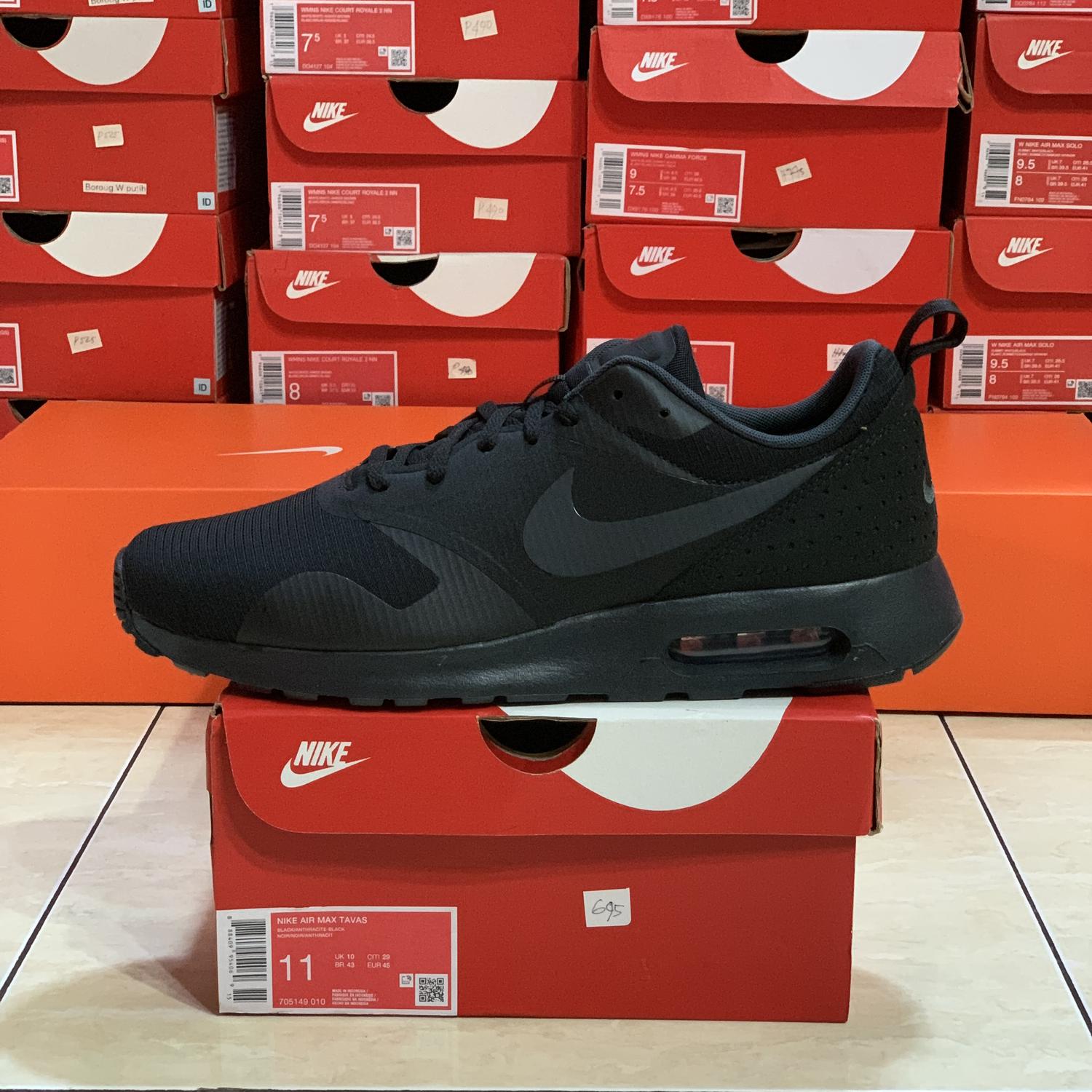 nike air max tavas triple black