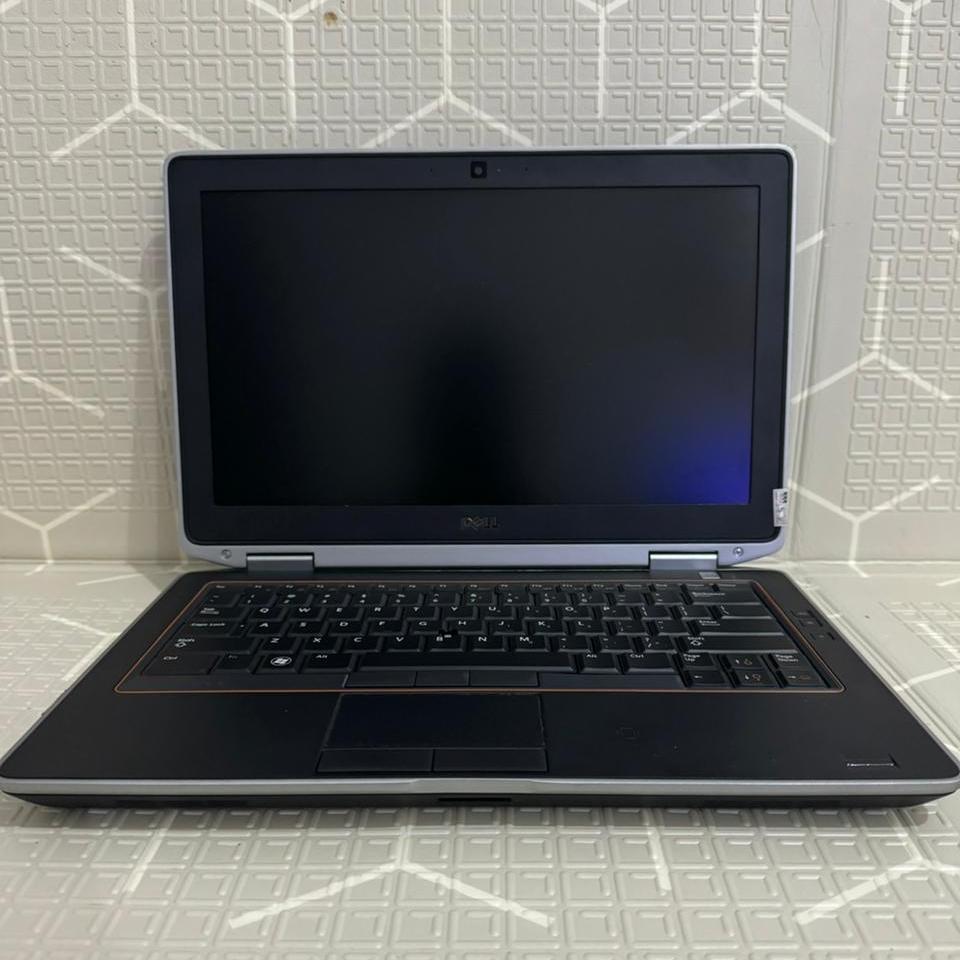 売約済）驚速超レア蔵出しPC Dell latitude e6330その① Core i7 3540m