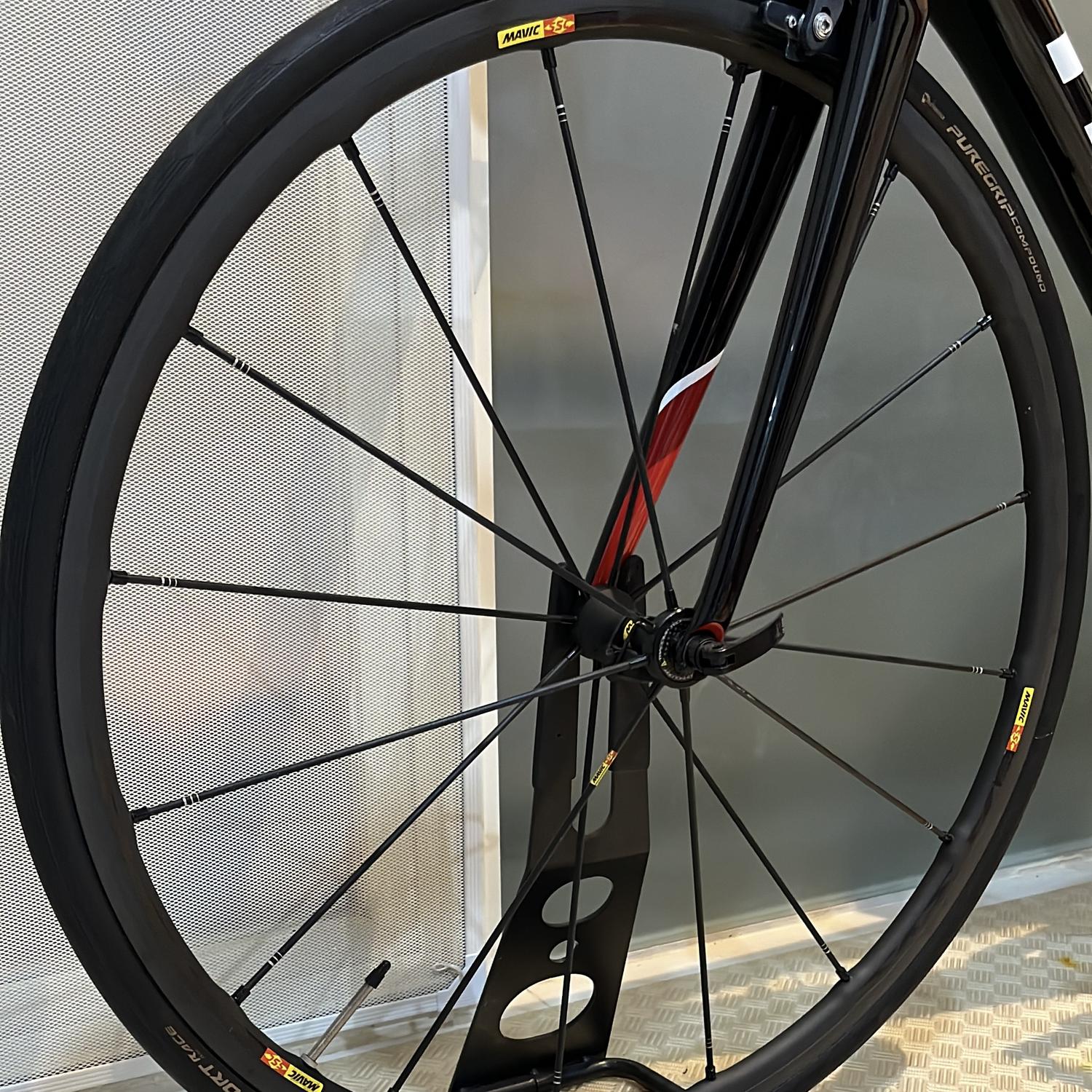 MAVIC キシリウム SLE エグザリット　美品　スプロケ付き！ MAVIC キシリウム SLE エグザリット 美品 スプロケ付き！ 【公式通販】