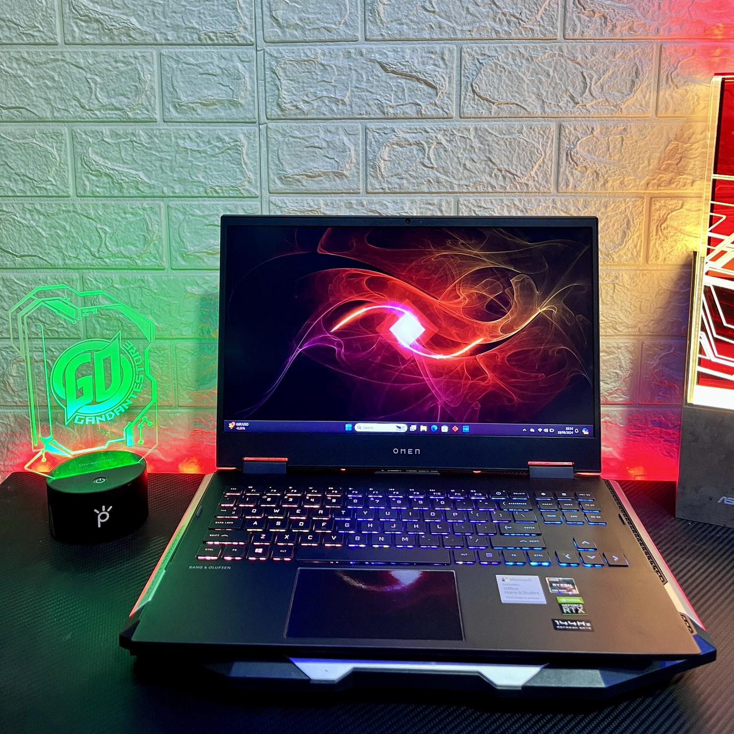 I7 9750h 3090 In Laptop Rtx 2060 Omen 15 Rtx 2070 Super Core I7 - Main Image