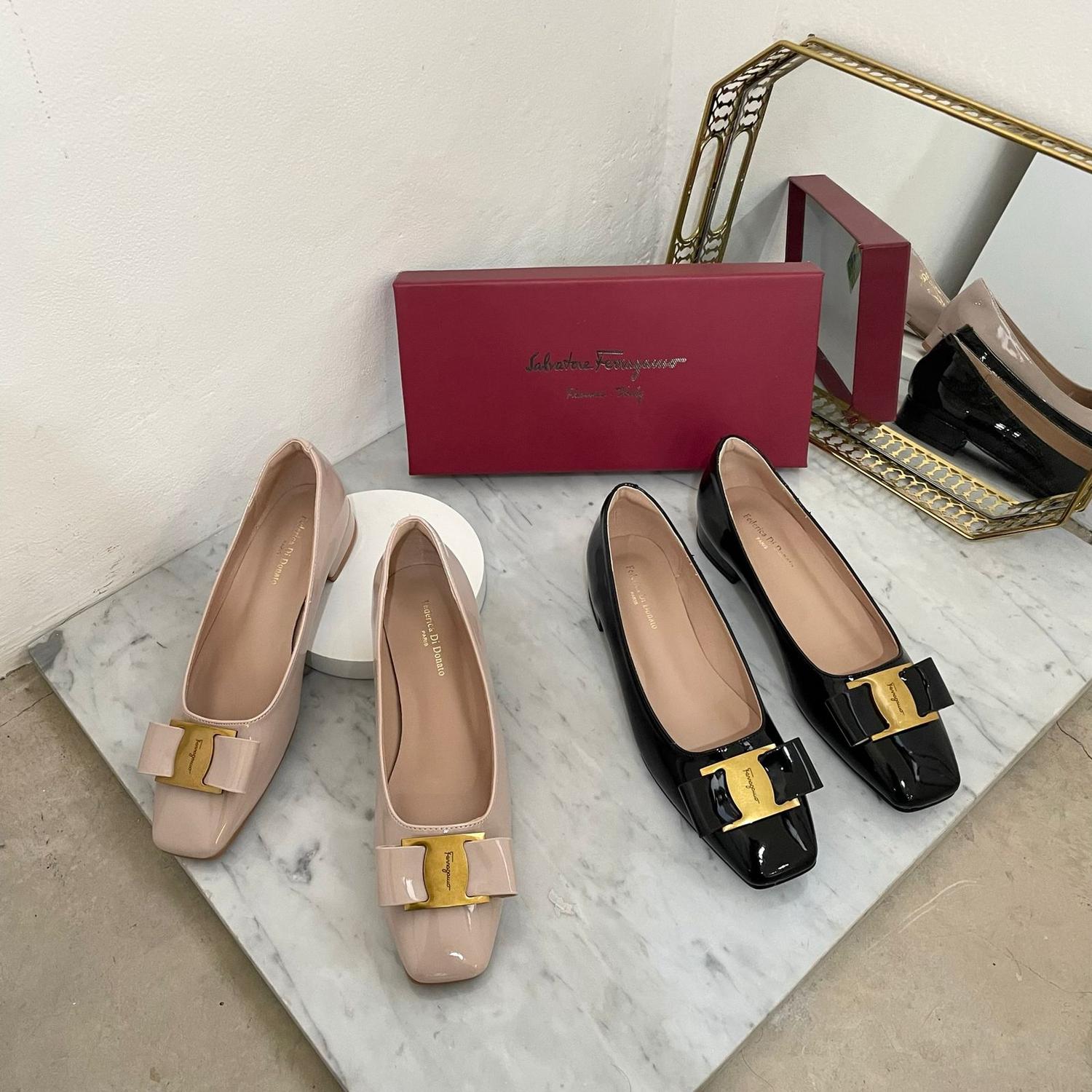 Ferragamo Nebbiolo 稚 Buc Suede 7 1/2 EE
