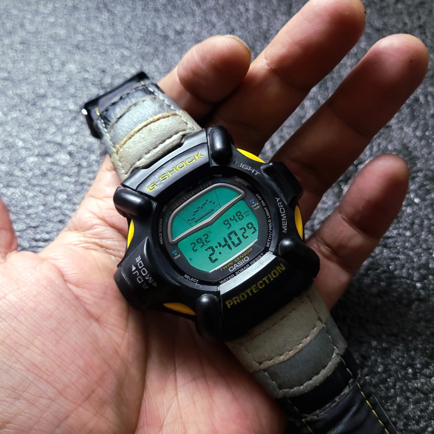 G-SHOCK DW-9100 ライズマン