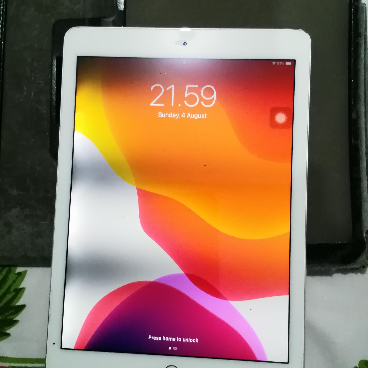 値引き・早い者勝ち】Apple iPad 第8世代 32GB Wi-Fiモデル 値引き・早い者勝ち】Apple iPad 第8世代 32GB Wi-Fiモデル