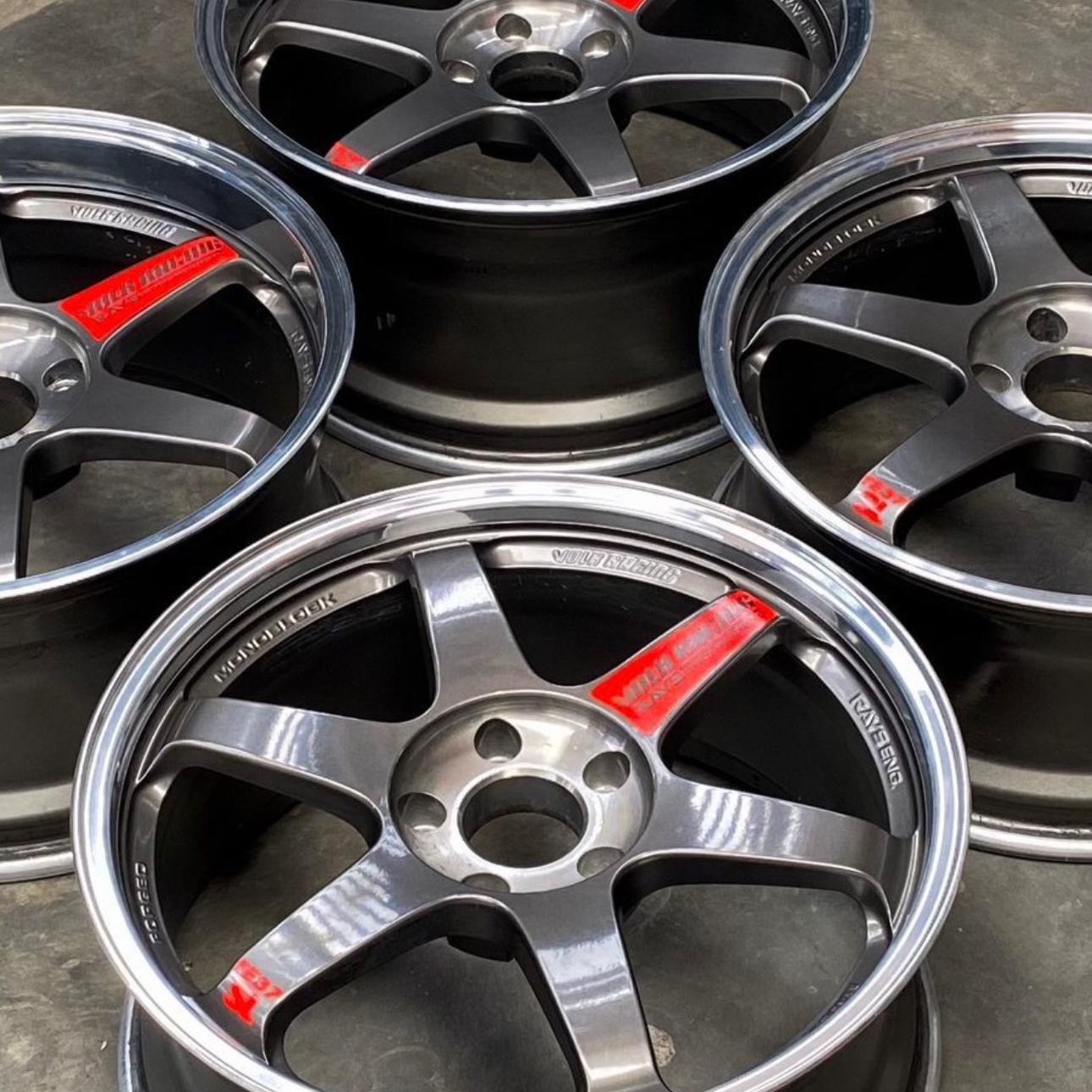 希少 美品 軽量 レイズ ボルクレーシング SE37A シルバー 4本 セット 