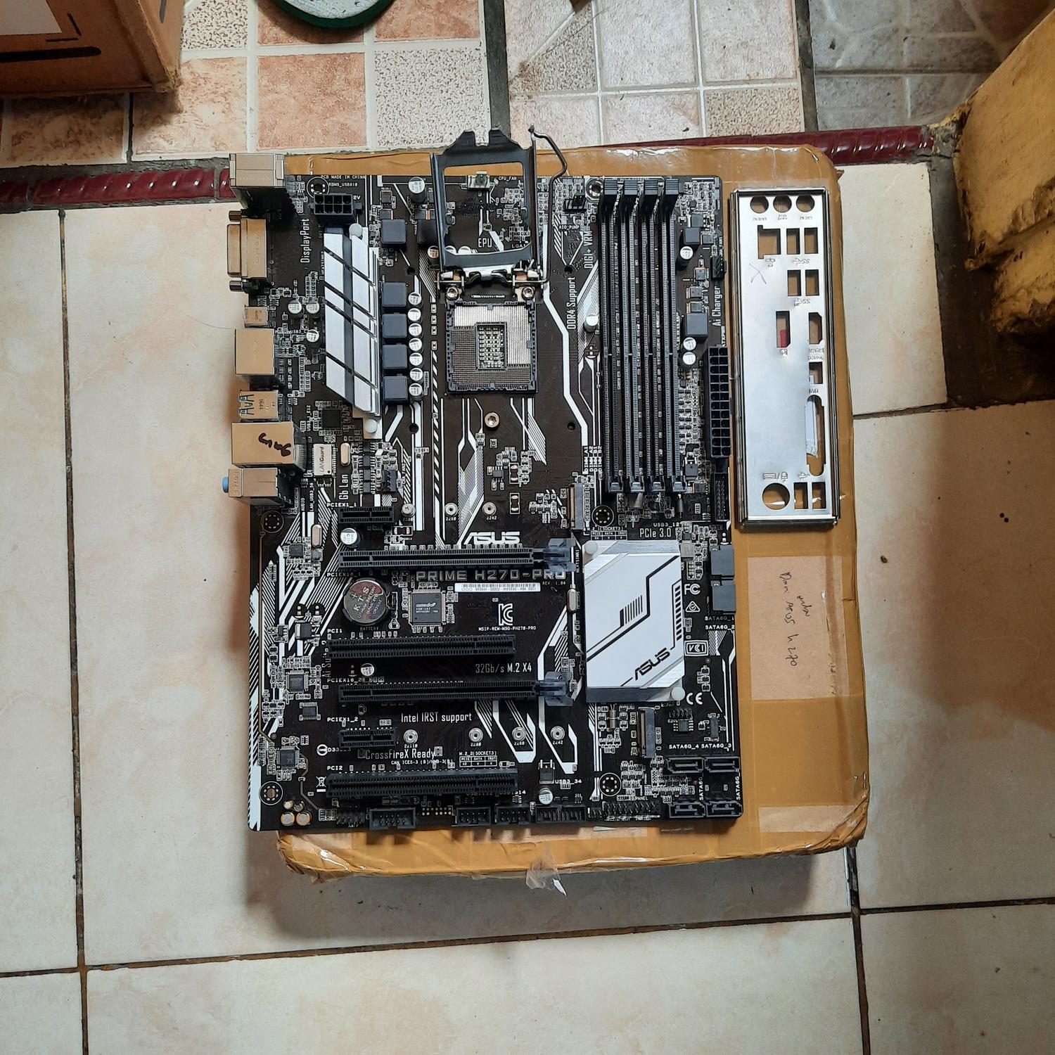 i7-7700+ASUS PRIME H270-PLUS+CPUクーラー i7-7700+ASUS PRIME H270-