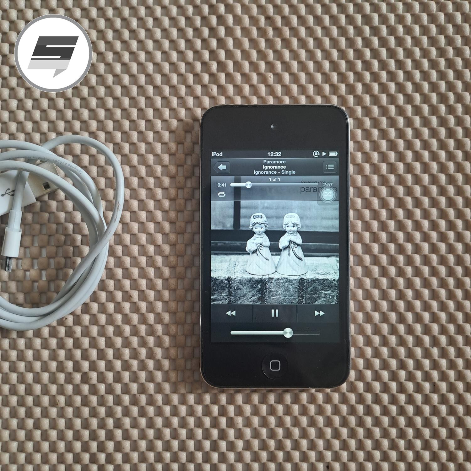 iPod touch (第6世代) 32GB イヤホンセットNo.9101-13