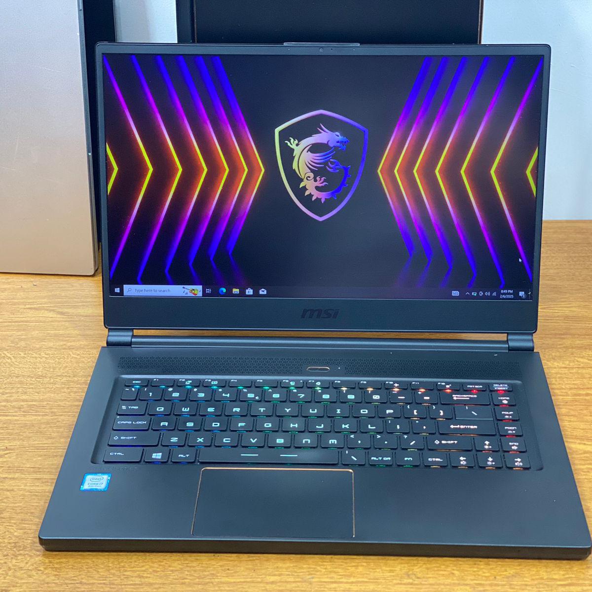 中古 MSI GS65 Stealth GTX1060/i7-8750H 中古 MSI GS65 Stealth GTX1060/i7-8750H
