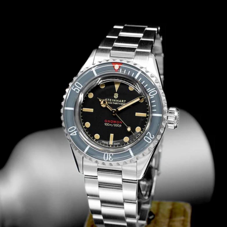 Gnomon Watches Ocean Vintage Red 39 New Steinhart Ocean Vintage