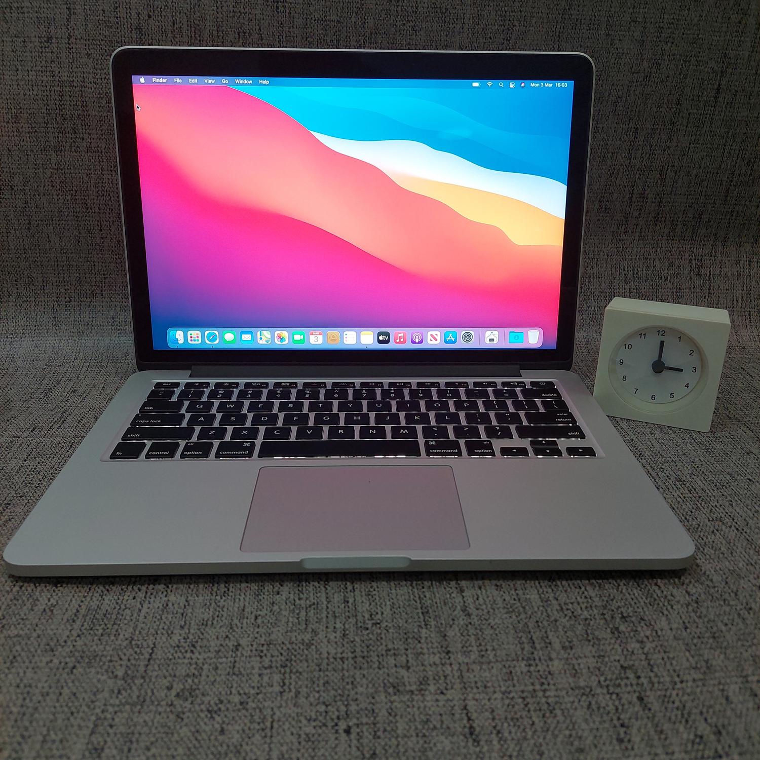 美品 MacBook Pro (13-inch, Late 2013) 8G
