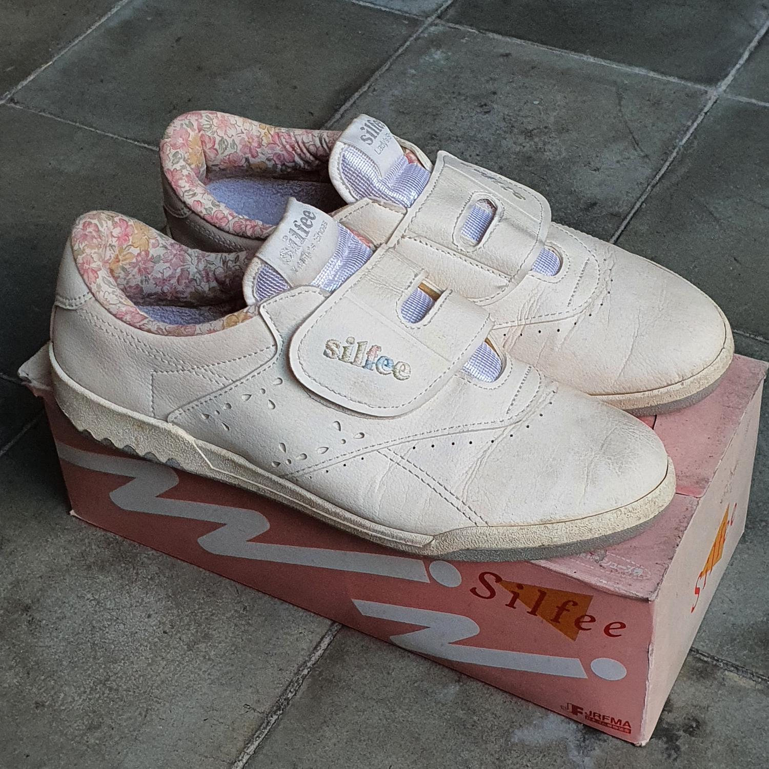 Jual Sepatu Keds Putih Model Desain Terbaru Harga Juni 2025