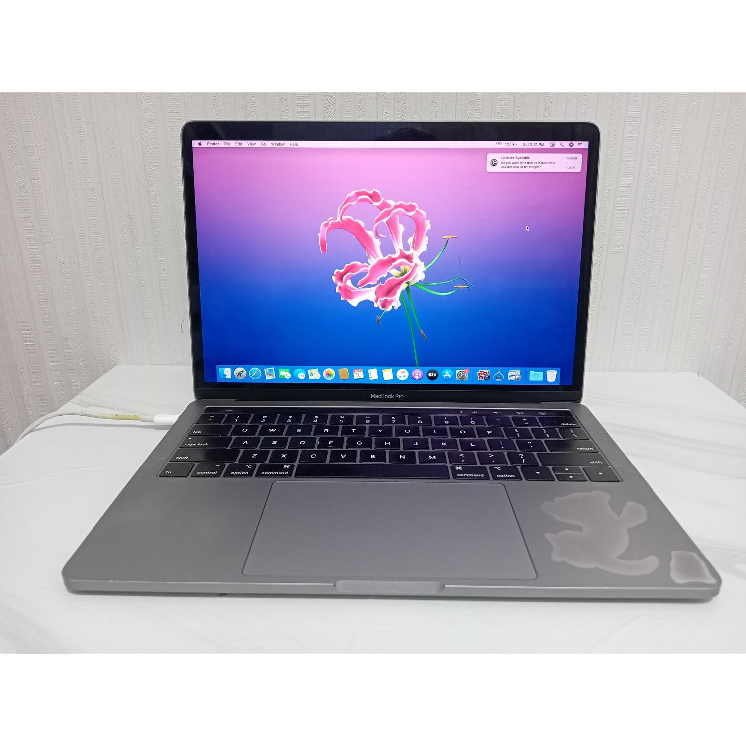 MacBook Pro 2019 SSD256GB ※本体のみ