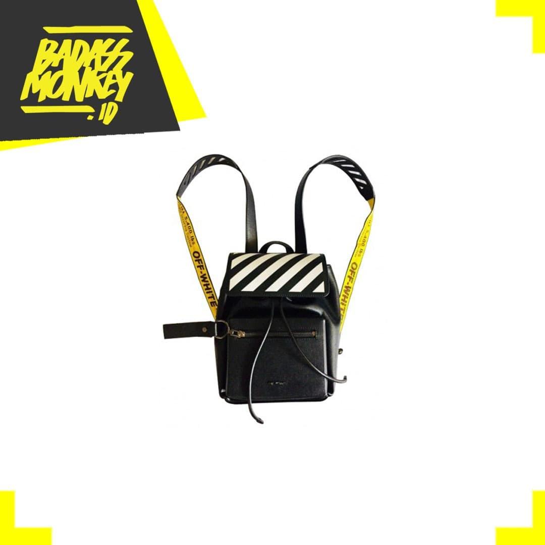 新品 VAKT. bag S / OFF 百々千晴 スタイリスト百々千晴が新たに立ち