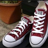 converse warna maroon