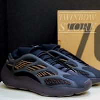 yeezy boost 700 brown