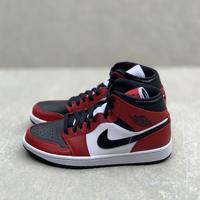 Jual Air Jordan 1 Mid Chicago Black Toe Model \u0026 Desain Terbaru - Harga May  2022