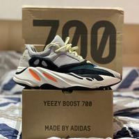 yeezy 700 size 2