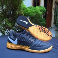 Jual Sepatu Futsal Nike Gato Ii Terbaik - Harga Murah May 2022 \u0026 Cicil 0%