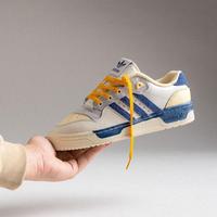 adidas rivalry low w