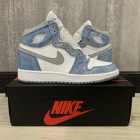 Jual Jordan 1 Hyper Royal Model \u0026 Desain Terbaru - Harga May 2022