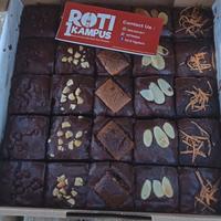 Brownies Jogja Bronis Kemasan BOX Roti 1 Kampus Aneka Varian Toping
