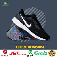 Jual Nike Revolution 5 Murah \u0026 Terbaik - Harga Terbaru May 2022