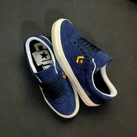 converse blue leather