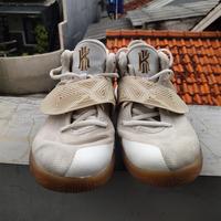 nike kyrie flytrap 3 gold