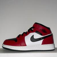 Jual Air Jordan 1 Mid Chicago Gs Model \u0026 Desain Terbaru - Harga June 2022