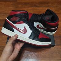 Jual Air Jordan 1 Bred Toe Original Murah \u0026 Terbaik - Harga Terbaru May 2022