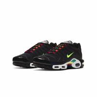 black mens nike air max plus