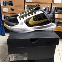kobe 5 black toe