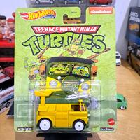 HOTWHEELS PARTY WAGON TEENAGE MUTANT NINJA TURTLES