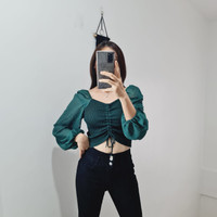 Atasan wanita crop model serut