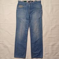 Jeans Fading Unidentify Brand