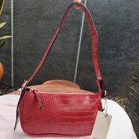 tas merah