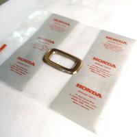 emblem logo scoopy huruf (o) gold tembaga rose gold kode k2f original