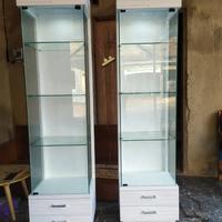 lemari kaca custom