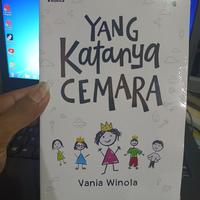 Buku novel Yang Katanya Cemara - vania wilona