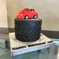 Kue Ulang Tahun / Kue Ultah Tema Ban + Mobil / Birthday Cake Costum