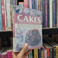 Cakes & Cake Decorating Step-by-Step