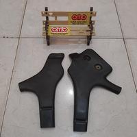 Honda XR 400 tutup cover plastik rangka bagian depan copotan