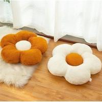 bantal sofa bunga warna warni